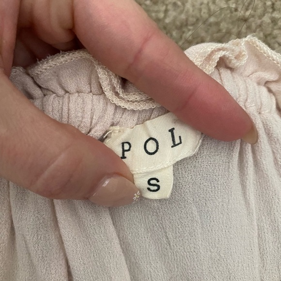 Vici Up In The Clouds Off The Shoulder Tunic - Picture 10 of 13